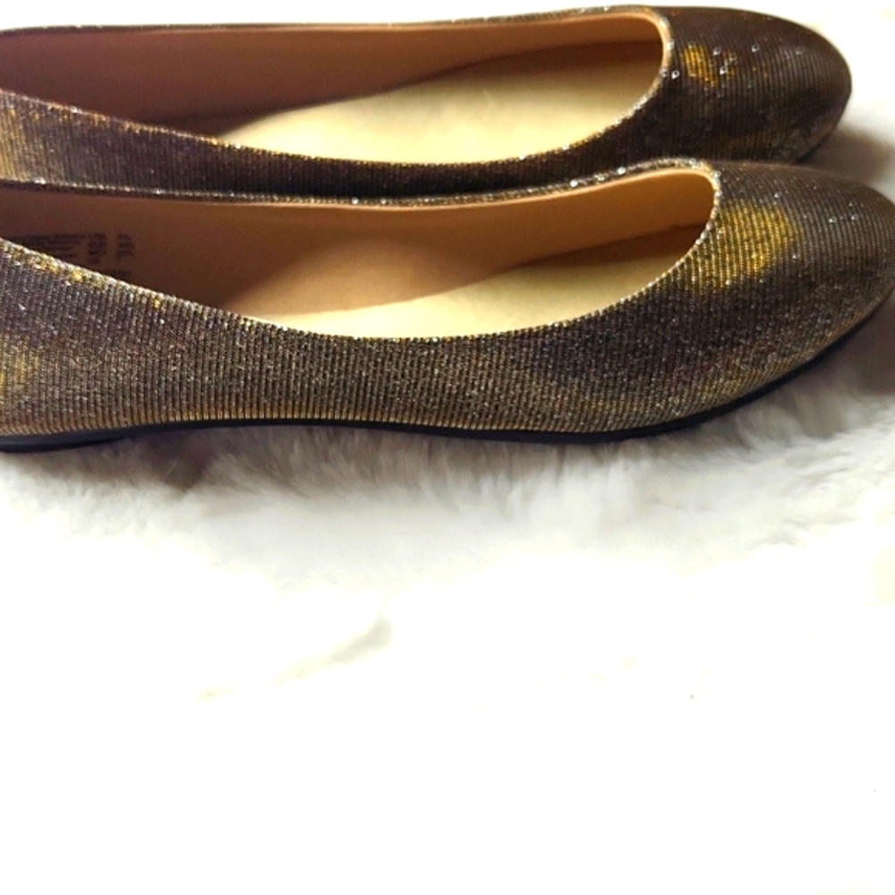 Lower East Side  glittery gold metallic round toe slip on  ballet flats 8.5